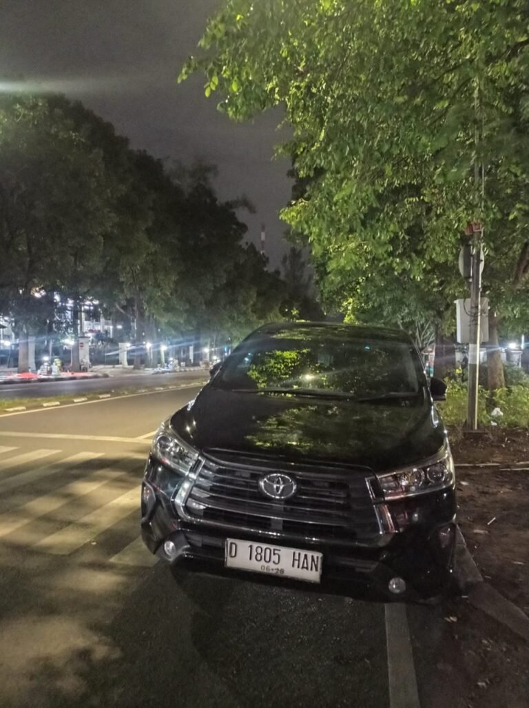 Sewa Mobil Bandung Harian