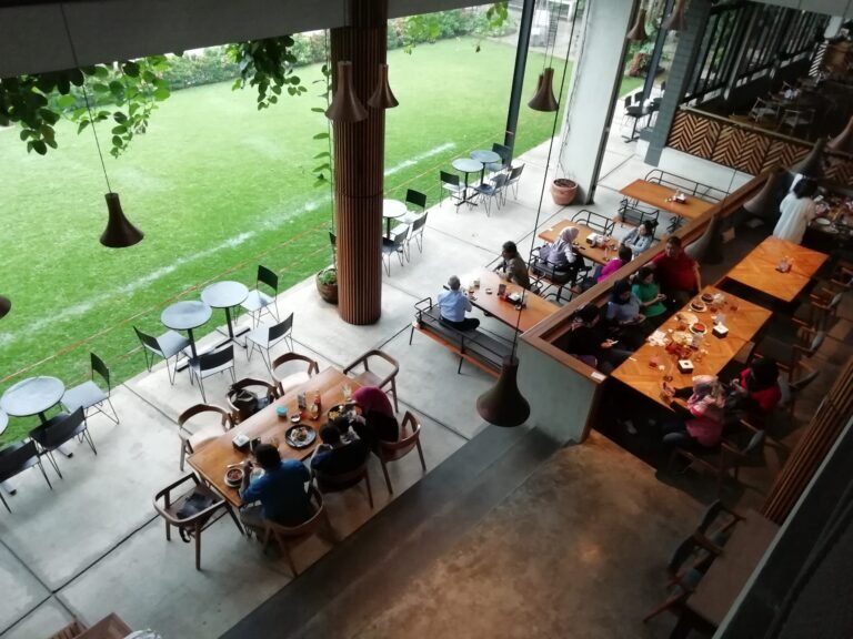 Kafe Kekinian di Bandung