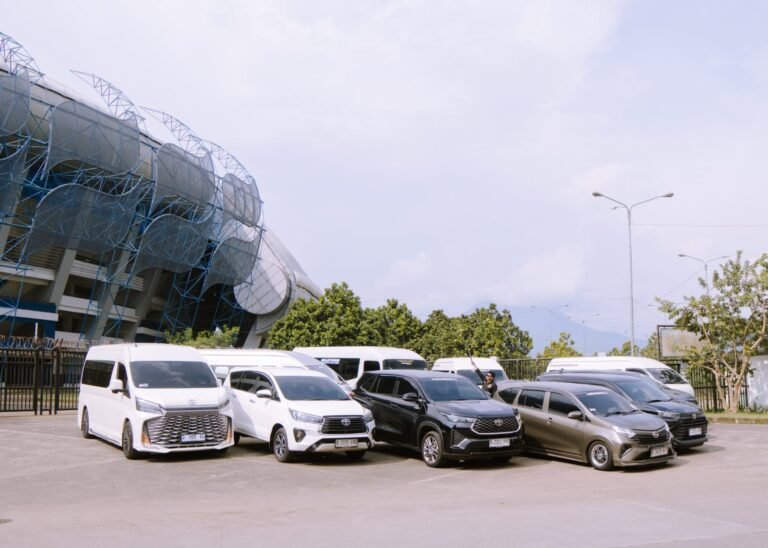 Hiace untuk Perjalanan Bandung