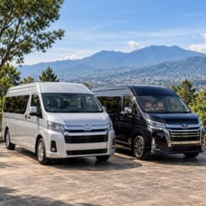 Hiace Premio vs Hiace Luxury
